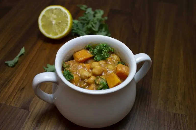Weeknight chicken curry